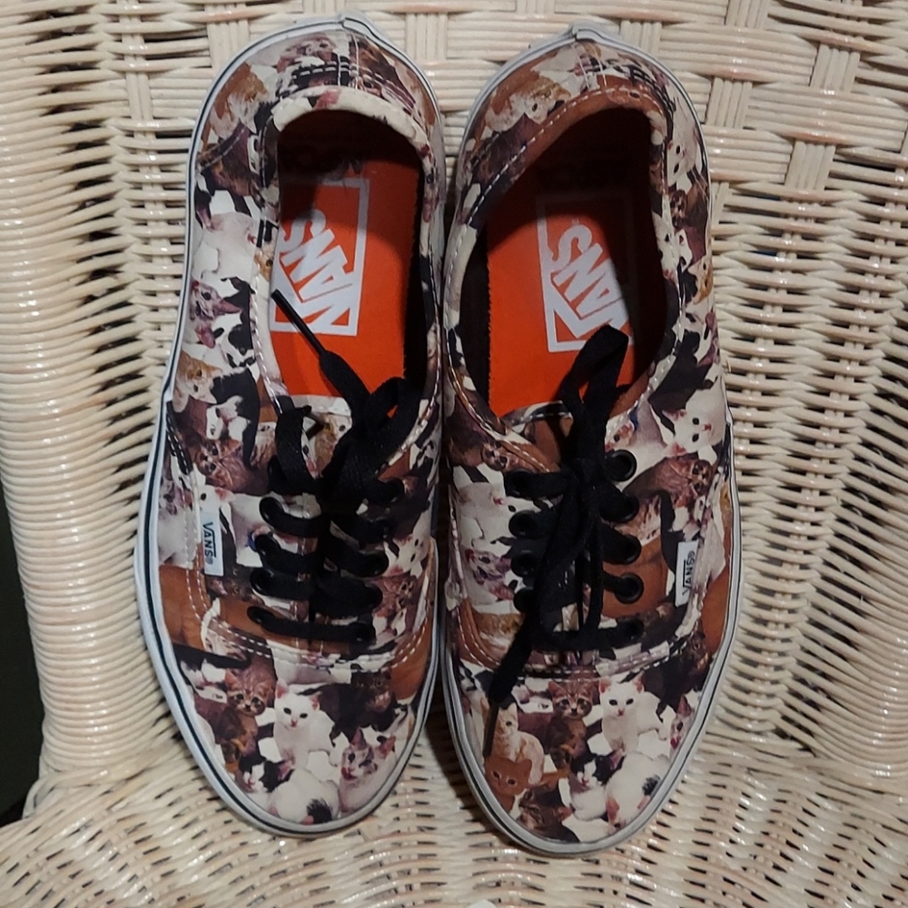 Vans Kitty Cats ASPCA size 9 women's skate shoes